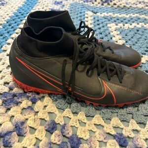 Nike Men's Black Soccer Turf Shoes with Red Accents